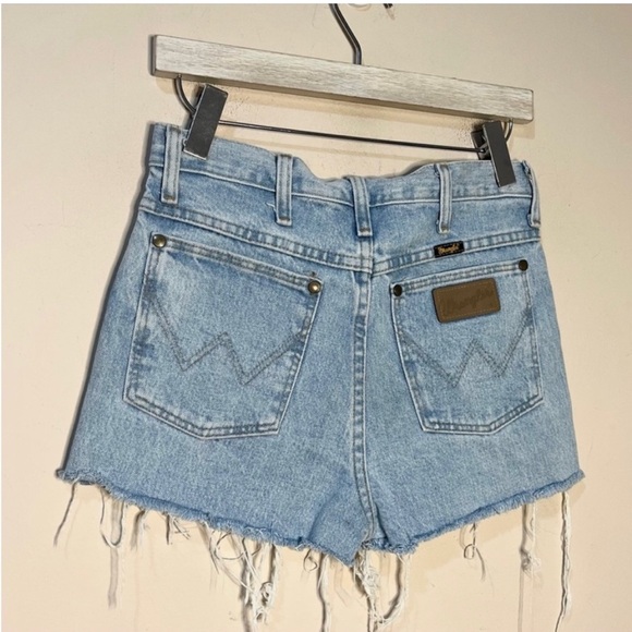Wrangler Pants - Vintage Wrangler Light Wash Denim Shorts